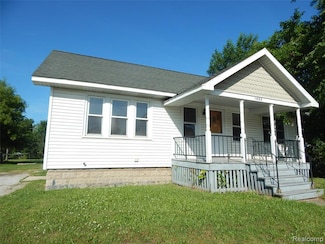 1822 Water St, Port Huron, MI 48060