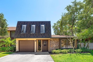 1048 Raintree Dr, Palm Beach Gardens, FL 33410