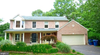 8106 Little Ridge Ln, Fairfax Station, VA 22039