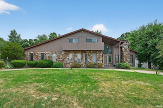 16456 Baywood Ln, Granger, IN 46530