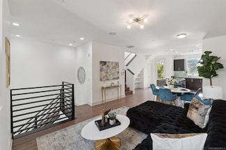 7774 Stylus Dr, San Diego, CA 92108