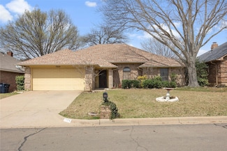7824 Mahonia Dr, Fort Worth, TX 76133