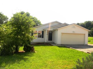 5290 Emil Dr SW, Navarre, OH 44662
