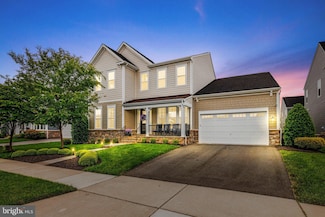 1017 Akan St SE, Leesburg, VA 20175
