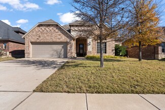 424 Hudson Ln, Burleson, TX 76028