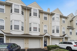 6304 Riverfront Dr, Palmyra, NJ 08065