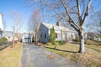 47 Florence St, Hudson, MA 01749