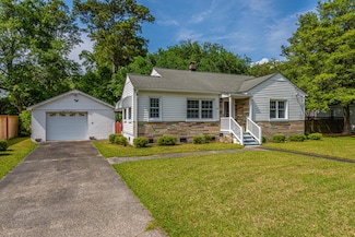1226 Forestwood Dr, Charleston, SC 29407