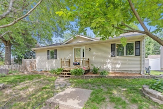 241 15th Ave S, South Saint Paul, MN 55075
