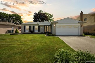 15164 Willowbrook Ln, Plymouth, MI 48170