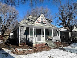 914 Leavenworth St, Manhattan, KS 66502