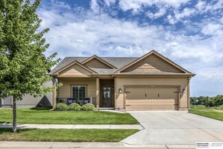 13912 Hanover St, Omaha, NE 68142