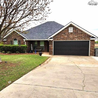 4117 Country Meadows Dr, Iowa Park, TX 76367