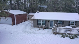 11004 Durant Rd, Waupaca, WI 54981