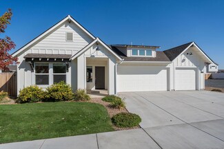 320 NW Monte Vista Ave Unit 25, Madras, OR 97741