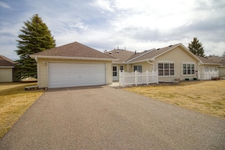19221 King Ct NW Unit 52, Elk River, MN 55330