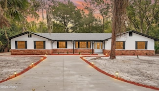 310 Country Circle Dr W, Port Orange, FL 32128