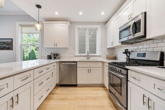9 Bellflower St Unit 1, Dorchester, MA 02125
