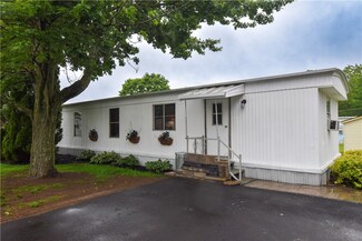 215 Maplecrest Dr, Cabot, PA 16023