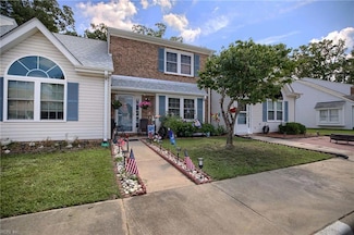 209 Crestwood Ct, Yorktown, VA 23692
