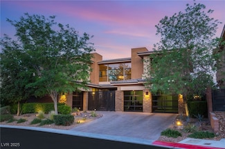 38 Moonfire Dr, Las Vegas, NV 89135