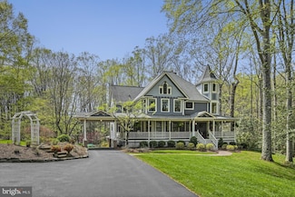 204 River Park Dr, Great Falls, VA 22066