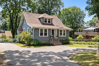 108 Needham St, Dedham, MA 02026