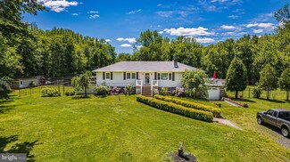 518 Texas Rd, Old Bridge, NJ 08857
