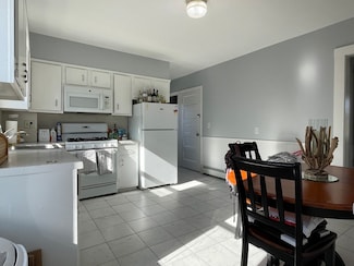 59 South St Unit 3, Waltham, MA 02453