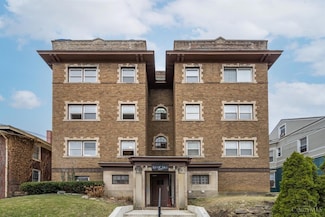 825 Wm H Taft Rd, Cincinnati, OH 45206