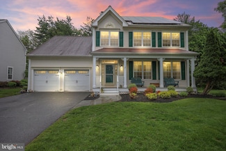 18 Navesink Dr, Pennington, NJ 08534