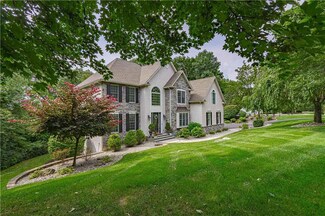 7344 Lochhaven Ct, Allentown, PA 18106