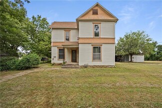 403 N Julia St, Thayer, KS 66776
