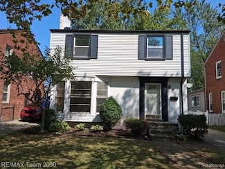 5228 Hillcrest St, Grosse Pointe, MI 48236