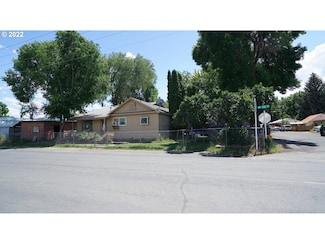 325 NW Boyce Place, John Day, OR 97845