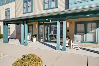 38 Hope St Unit 1307, Niantic, CT 06357