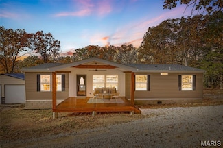 8449 Lizard Ln, Dittmer, MO 63023