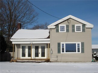 111 Elm St, Canastota, NY 13032