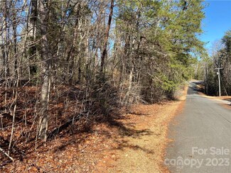 321 Pinecrest Cir, Troy, NC 27371