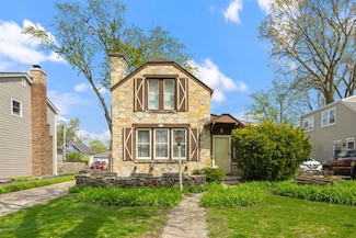 417 S Stewart Ave, Lombard, IL 60148