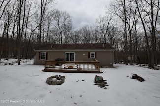 85 Holiday Dr, White Haven, PA 18661