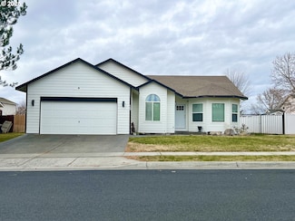 149 NE 11th Place, Hermiston, OR 97838