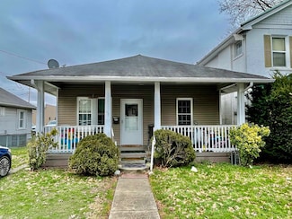 58 Riverside Dr, South Charleston, WV 25303