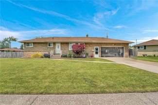 2 Dennis Ln, Buffalo, NY 14227