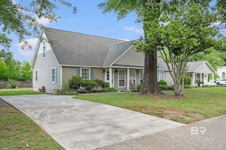 211 Fels Ave, Fairhope, AL 36532