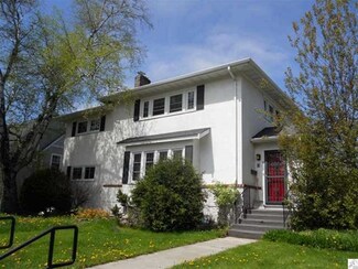 2337 E 8th St, Duluth, MN 55812