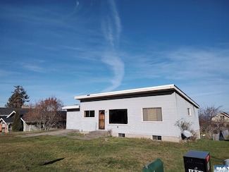 1629 W 7th St, Port Angeles, WA 98363