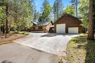 5352 Buttonwood Ct, Foresthill, CA 95631