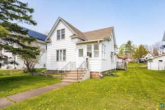 415 10th Ave, Two Harbors, MN 55616