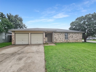 631 Sharp St, Mansfield, TX 76063